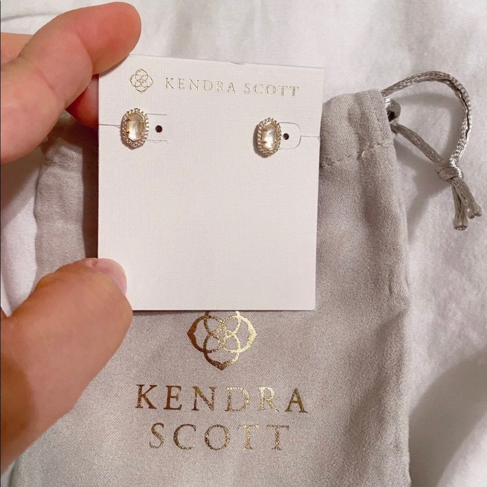 Kendra Scott case stud earrings